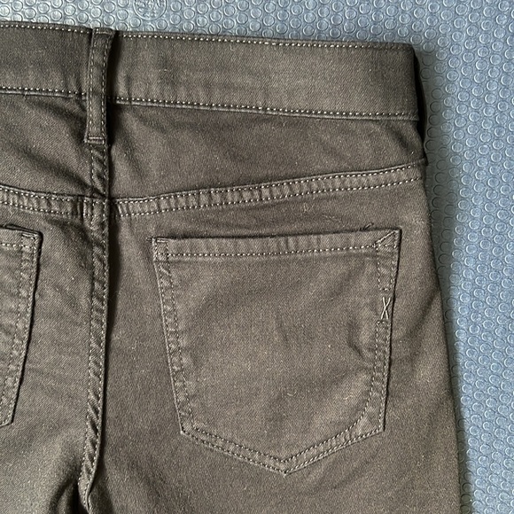 Express Mid-Rise Stretch Super Soft Black Jean Cut Off Shorts | EUC Size 2 - Picture 6 of 8
